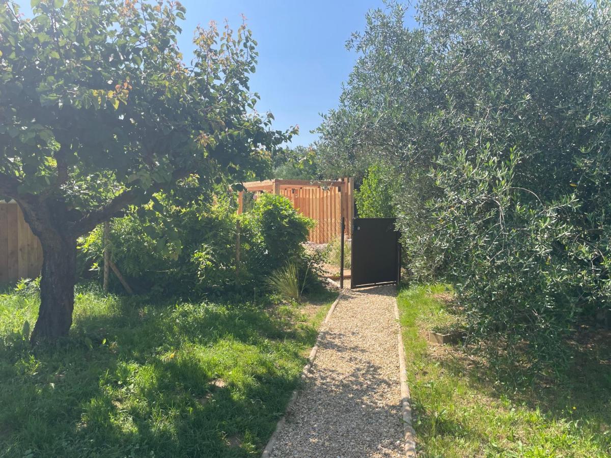 Sous Les Etoiles En Provence, Gite Les Grands Chenes Lurs Exterior foto